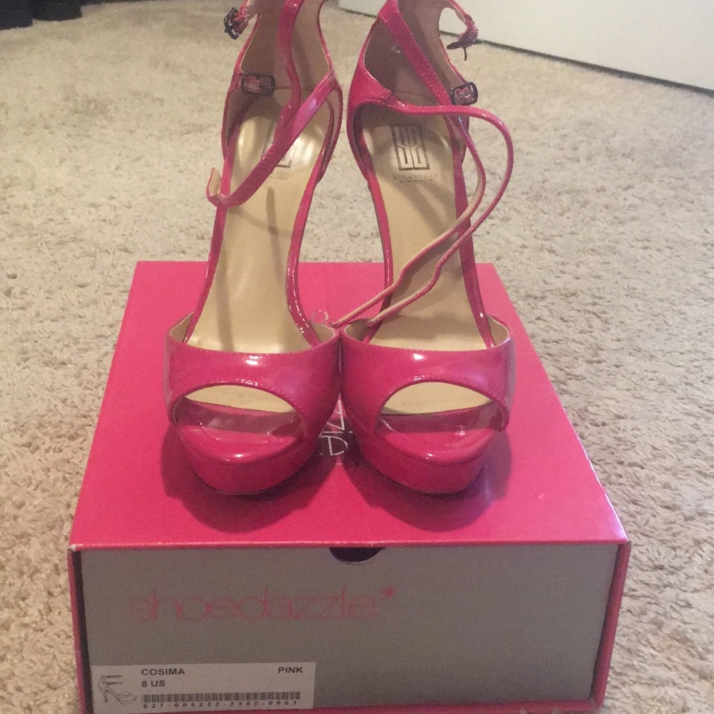 Shoe Dazzle bright pink heels. Size 8